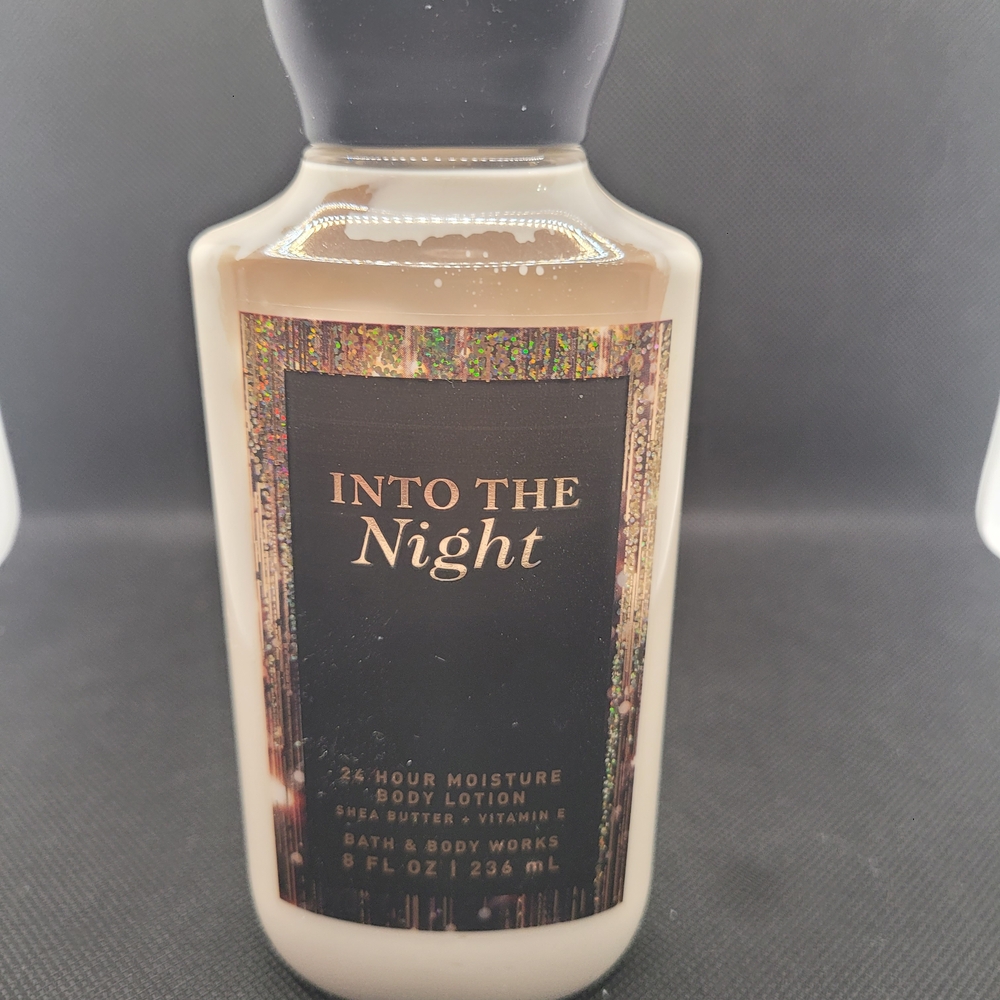 Bath & Body Works Into The Night Body Lotion - Cream